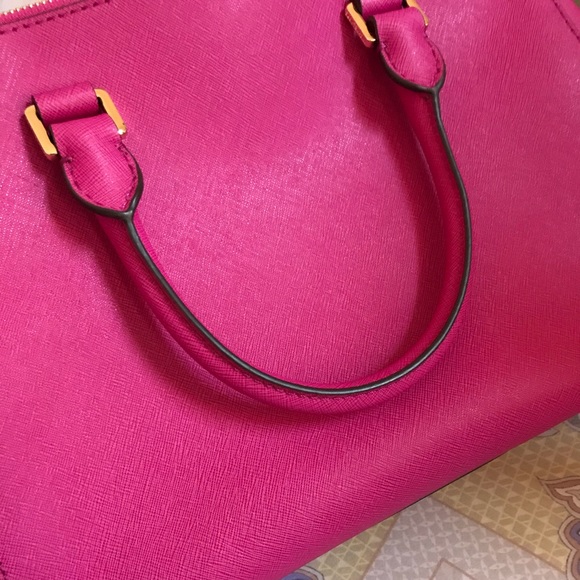 Authentic Michael Kors bag - Picture 4 of 6